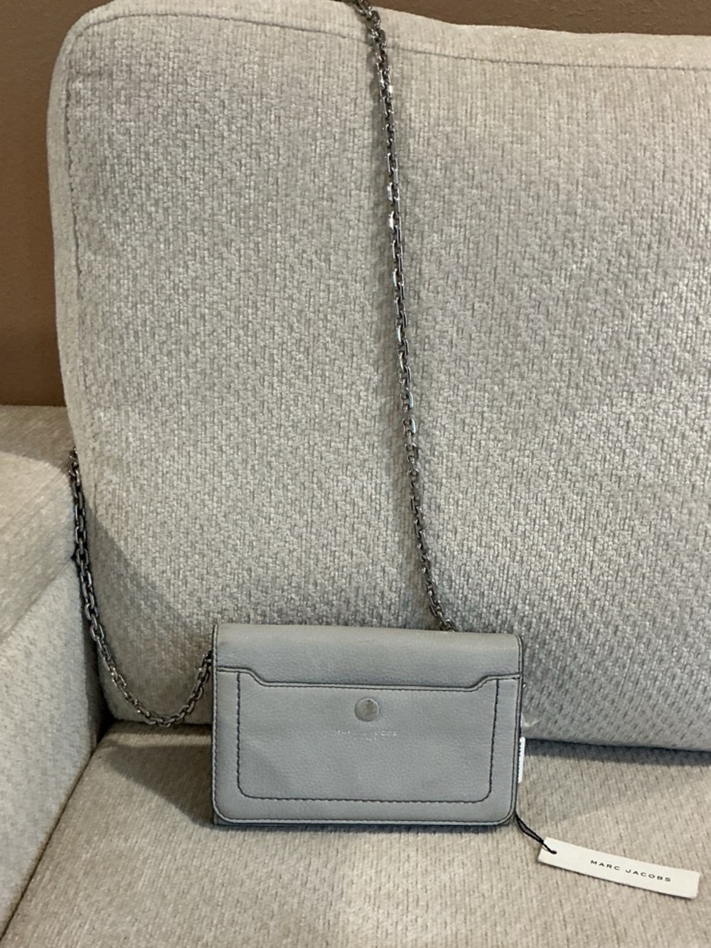 Marc Jacobs Empire City Light Gray Leather Crossbody Wallet